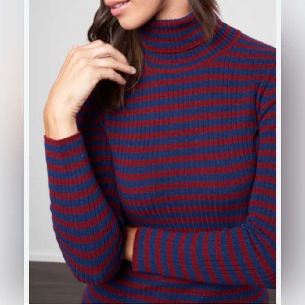 NWT Navy burgundy ribbed mock neck cotton sweater